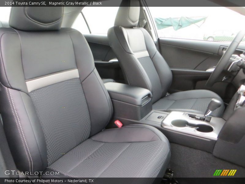 Magnetic Gray Metallic / Black 2014 Toyota Camry SE