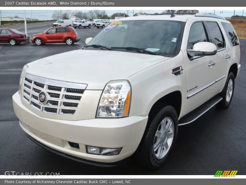 Front 3/4 View of 2007 Escalade AWD