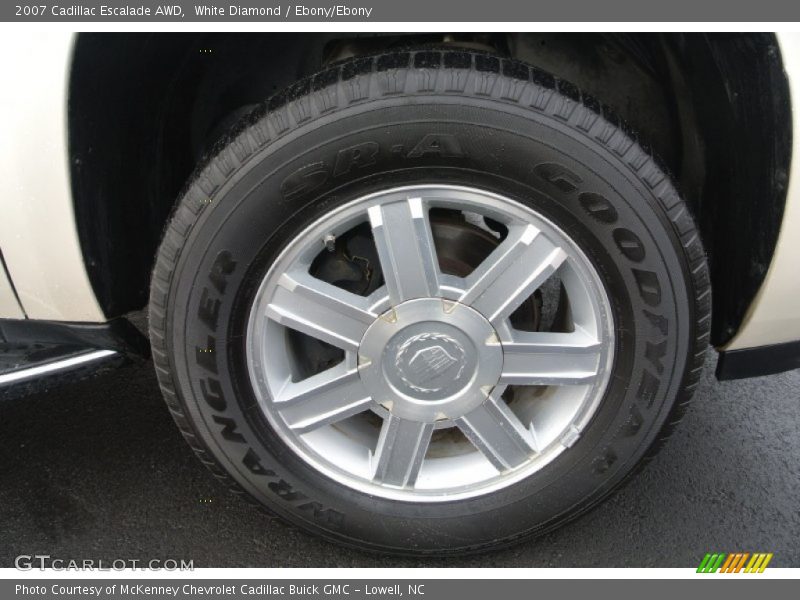 White Diamond / Ebony/Ebony 2007 Cadillac Escalade AWD