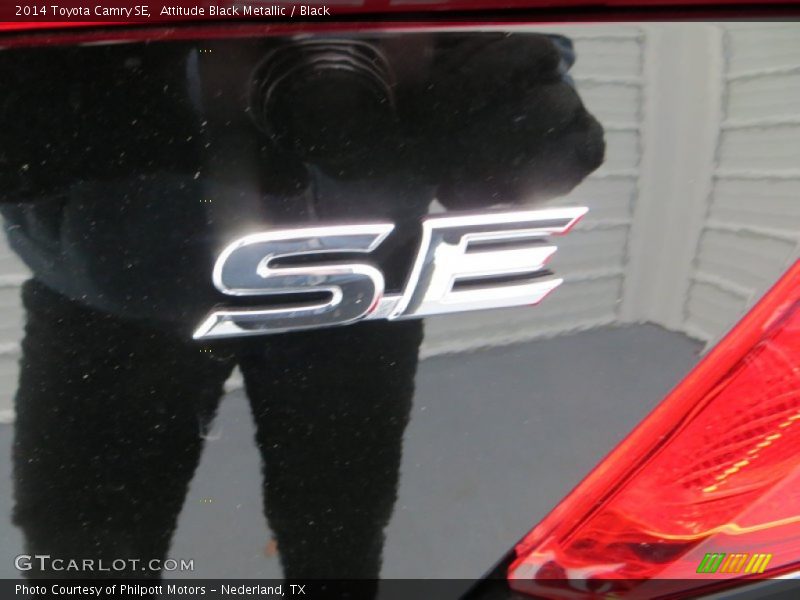 Attitude Black Metallic / Black 2014 Toyota Camry SE