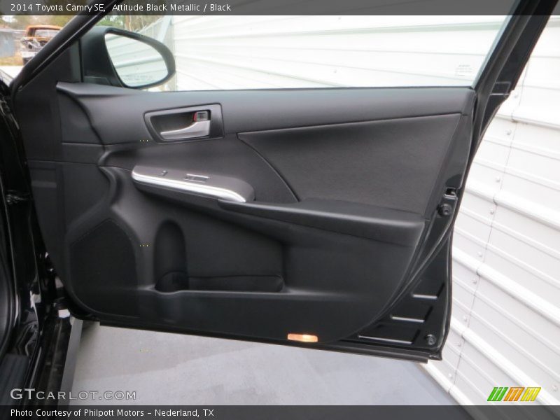 Attitude Black Metallic / Black 2014 Toyota Camry SE