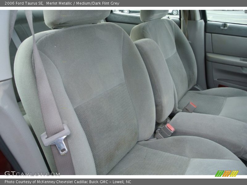 Merlot Metallic / Medium/Dark Flint Grey 2006 Ford Taurus SE