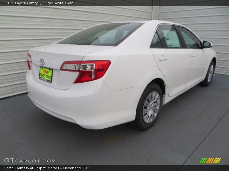 Super White / Ash 2014 Toyota Camry L