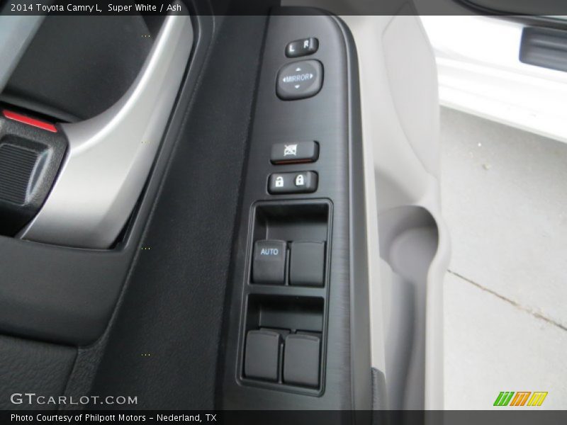 Super White / Ash 2014 Toyota Camry L