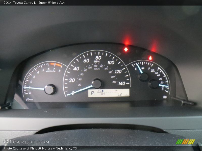 Super White / Ash 2014 Toyota Camry L