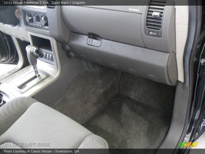 Super Black / Graphite 2011 Nissan Pathfinder S 4x4