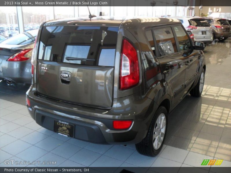 Moss Green Metallic / Black Soul Logo Cloth 2013 Kia Soul +