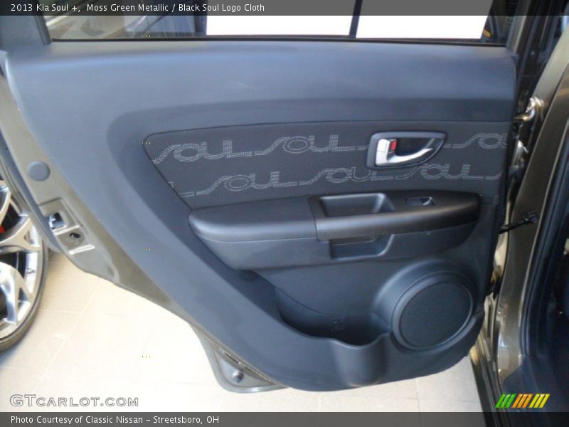 Moss Green Metallic / Black Soul Logo Cloth 2013 Kia Soul +
