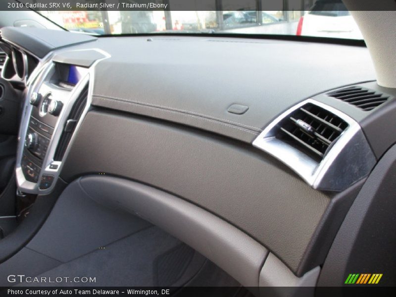 Radiant Silver / Titanium/Ebony 2010 Cadillac SRX V6