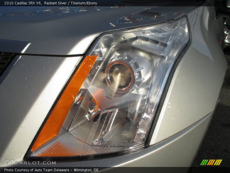 Radiant Silver / Titanium/Ebony 2010 Cadillac SRX V6
