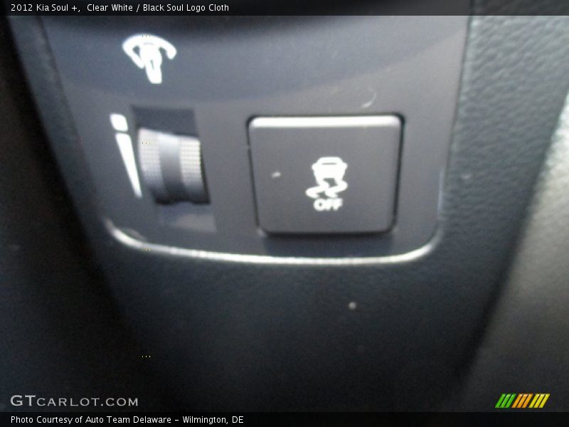 Clear White / Black Soul Logo Cloth 2012 Kia Soul +