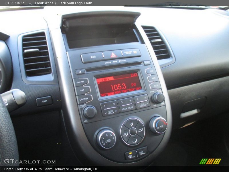 Clear White / Black Soul Logo Cloth 2012 Kia Soul +