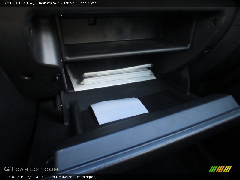 Clear White / Black Soul Logo Cloth 2012 Kia Soul +