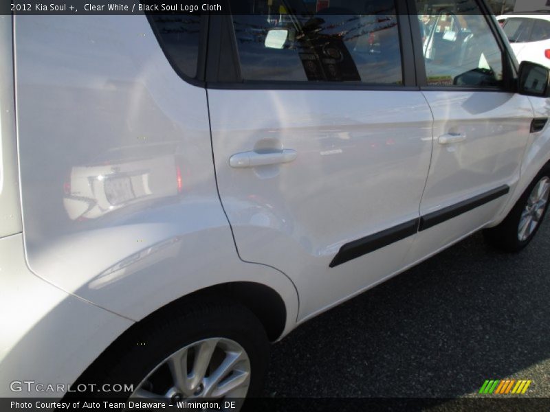 Clear White / Black Soul Logo Cloth 2012 Kia Soul +