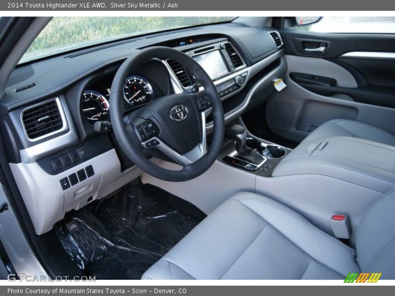 Silver Sky Metallic / Ash 2014 Toyota Highlander XLE AWD