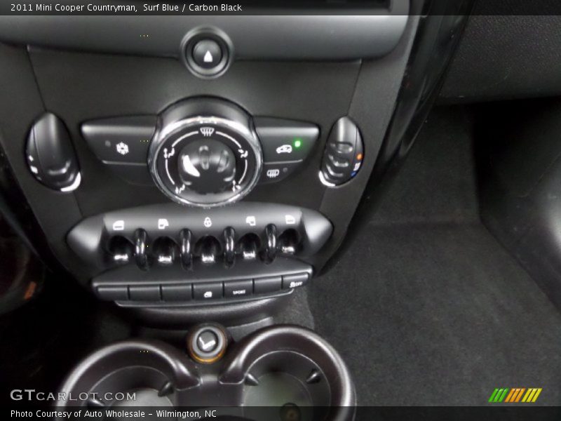 Surf Blue / Carbon Black 2011 Mini Cooper Countryman