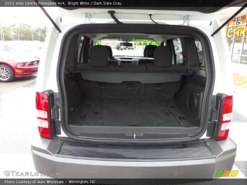Bright White / Dark Slate Gray 2011 Jeep Liberty Renegade 4x4