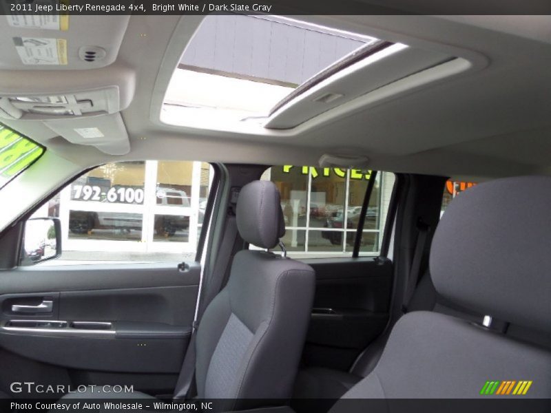 Bright White / Dark Slate Gray 2011 Jeep Liberty Renegade 4x4