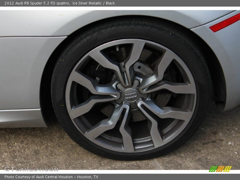  2012 R8 Spyder 5.2 FSI quattro Wheel