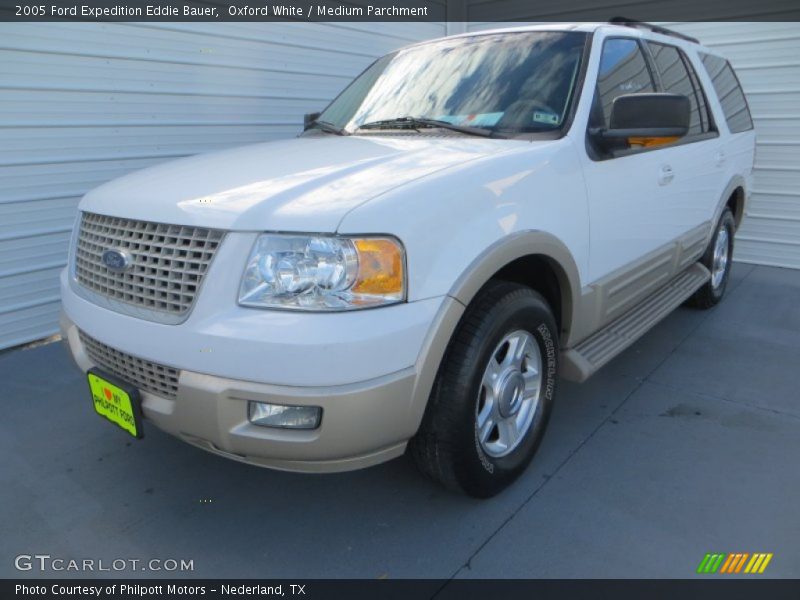 Oxford White / Medium Parchment 2005 Ford Expedition Eddie Bauer
