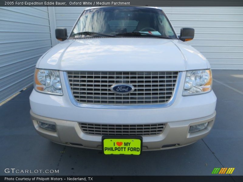 Oxford White / Medium Parchment 2005 Ford Expedition Eddie Bauer