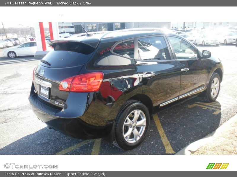 Wicked Black / Gray 2011 Nissan Rogue SV AWD