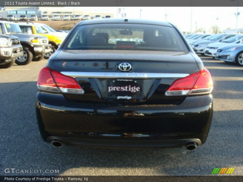 Black / Black 2011 Toyota Avalon Limited