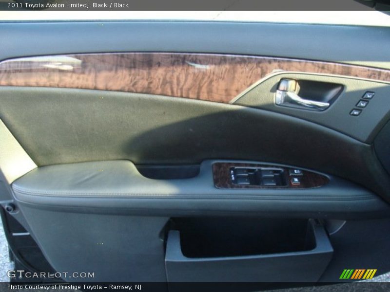Black / Black 2011 Toyota Avalon Limited