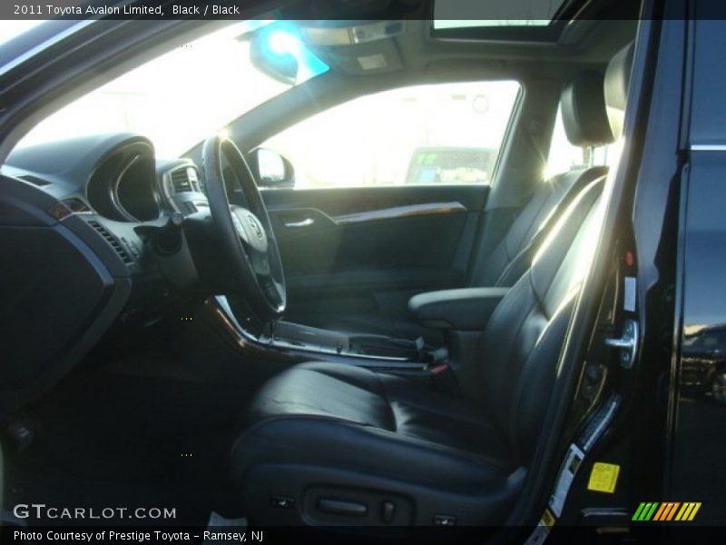 Black / Black 2011 Toyota Avalon Limited