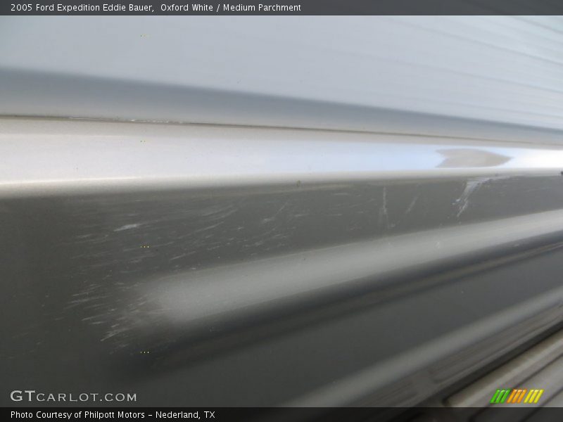 Oxford White / Medium Parchment 2005 Ford Expedition Eddie Bauer