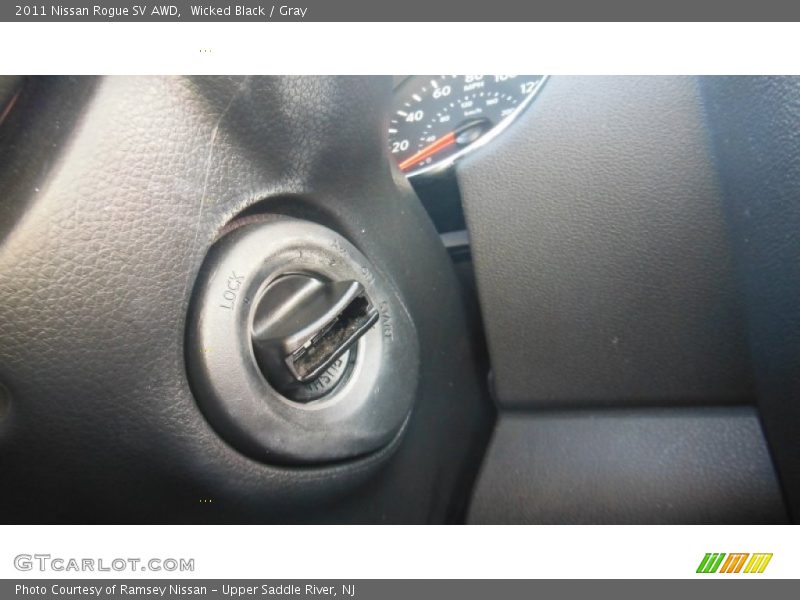 Wicked Black / Gray 2011 Nissan Rogue SV AWD