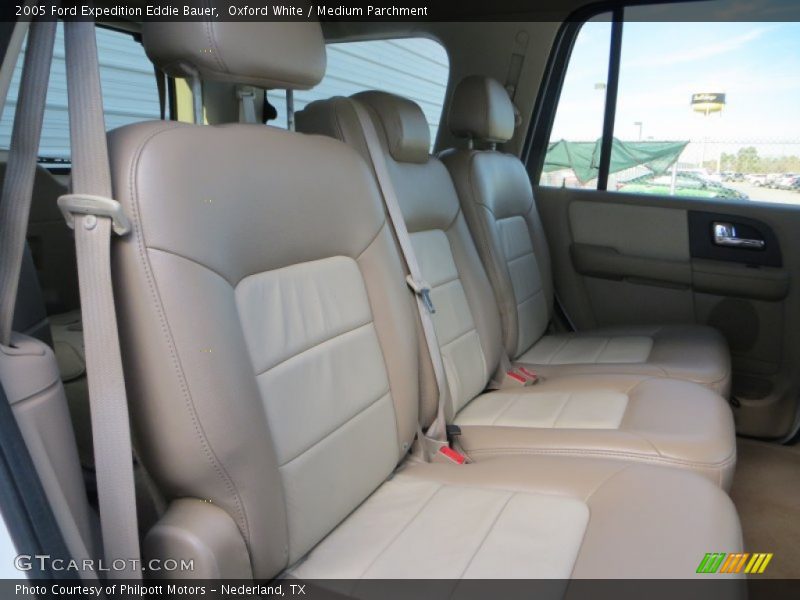 Oxford White / Medium Parchment 2005 Ford Expedition Eddie Bauer