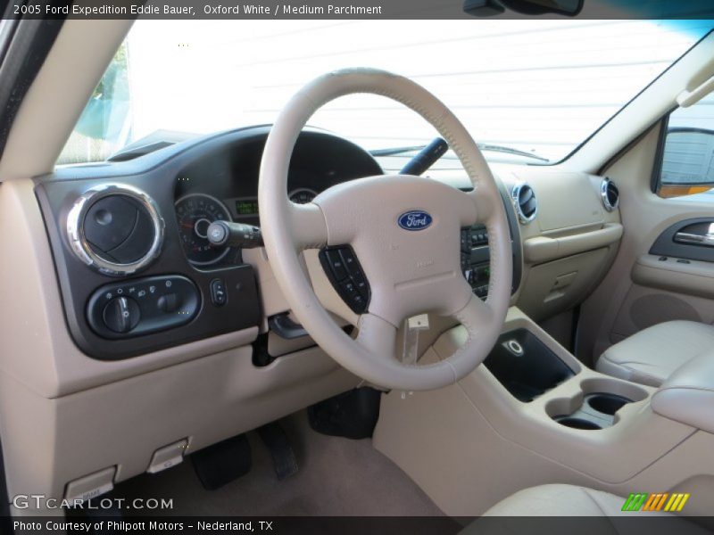 Oxford White / Medium Parchment 2005 Ford Expedition Eddie Bauer