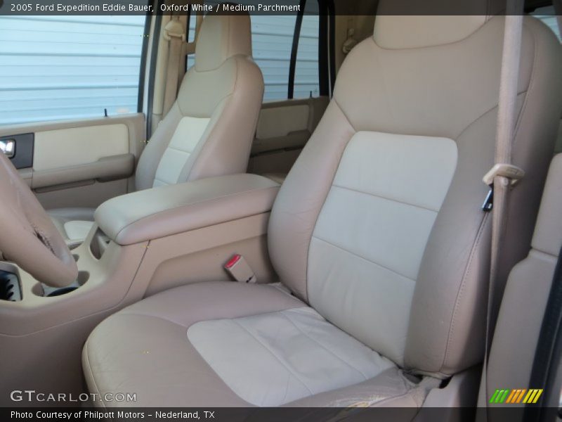 Oxford White / Medium Parchment 2005 Ford Expedition Eddie Bauer