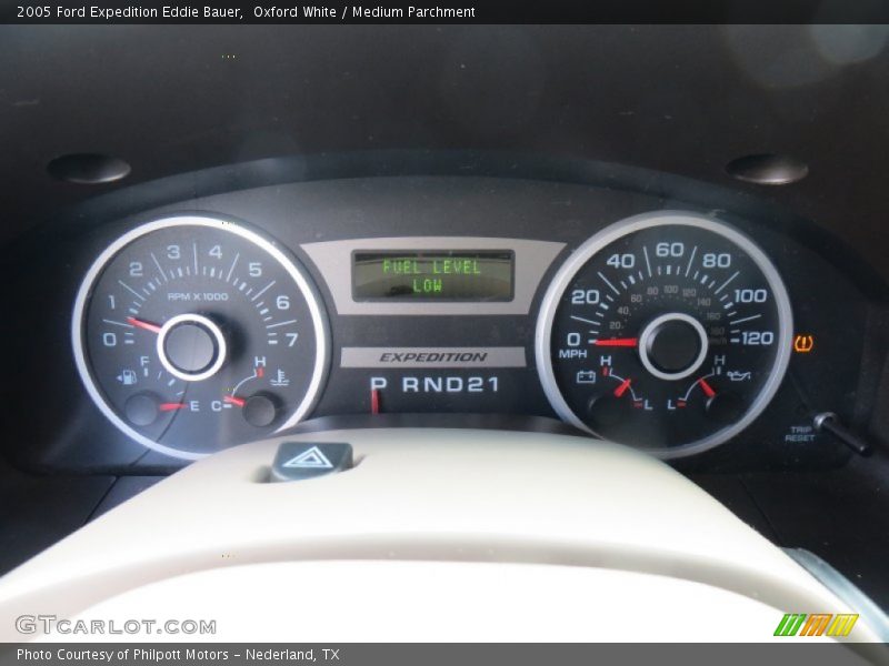 Oxford White / Medium Parchment 2005 Ford Expedition Eddie Bauer