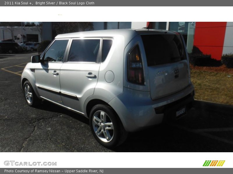 Bright Silver / Black Soul Logo Cloth 2011 Kia Soul +