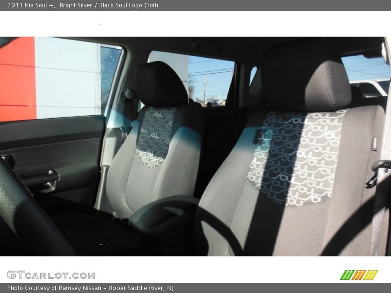 Bright Silver / Black Soul Logo Cloth 2011 Kia Soul +