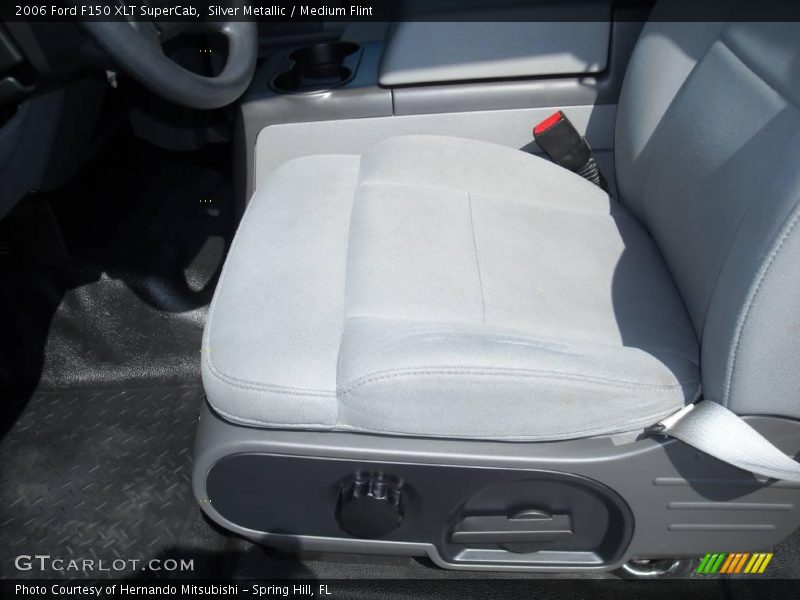 Silver Metallic / Medium Flint 2006 Ford F150 XLT SuperCab