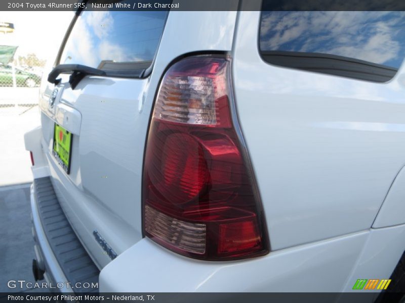 Natural White / Dark Charcoal 2004 Toyota 4Runner SR5