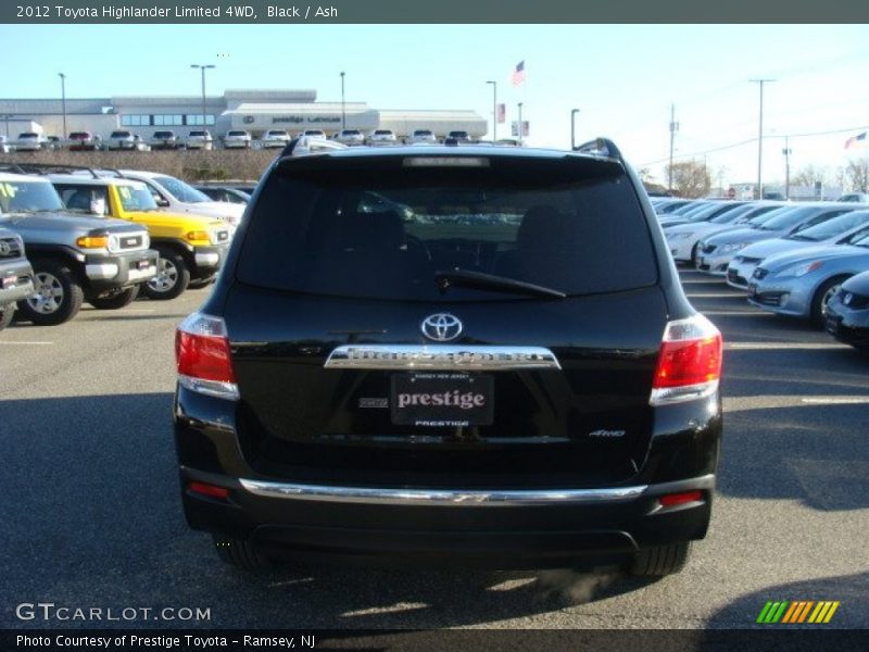 Black / Ash 2012 Toyota Highlander Limited 4WD