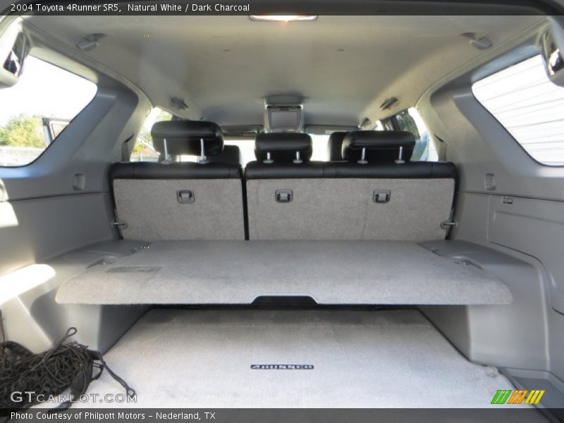 Natural White / Dark Charcoal 2004 Toyota 4Runner SR5