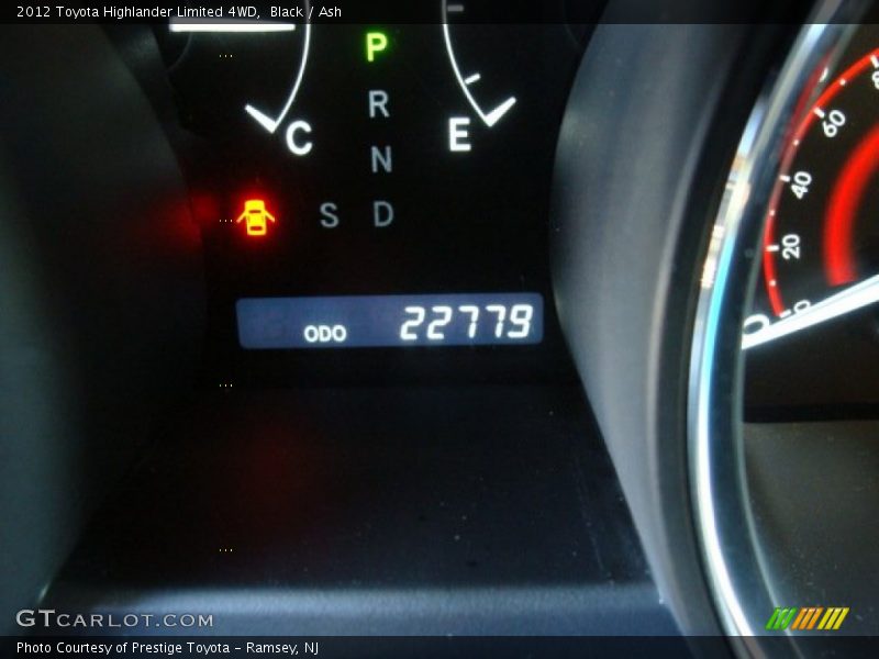Black / Ash 2012 Toyota Highlander Limited 4WD