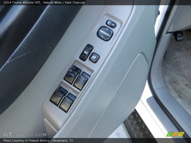 Natural White / Dark Charcoal 2004 Toyota 4Runner SR5