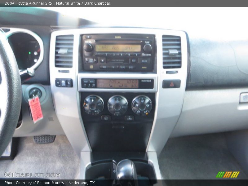 Natural White / Dark Charcoal 2004 Toyota 4Runner SR5
