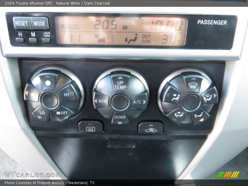 Natural White / Dark Charcoal 2004 Toyota 4Runner SR5