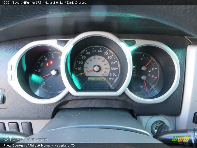 Natural White / Dark Charcoal 2004 Toyota 4Runner SR5