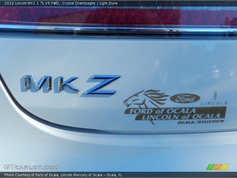 Crystal Champagne / Light Dune 2013 Lincoln MKZ 3.7L V6 FWD