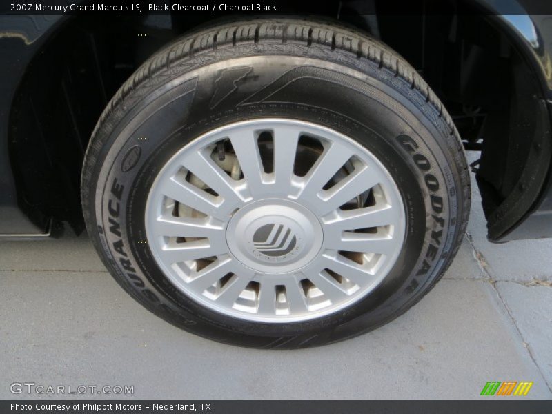 Black Clearcoat / Charcoal Black 2007 Mercury Grand Marquis LS