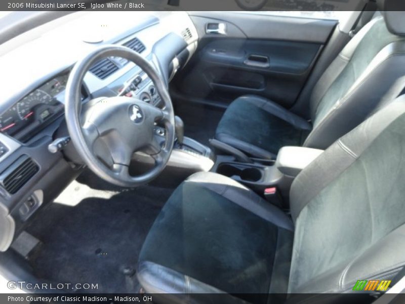 Igloo White / Black 2006 Mitsubishi Lancer SE