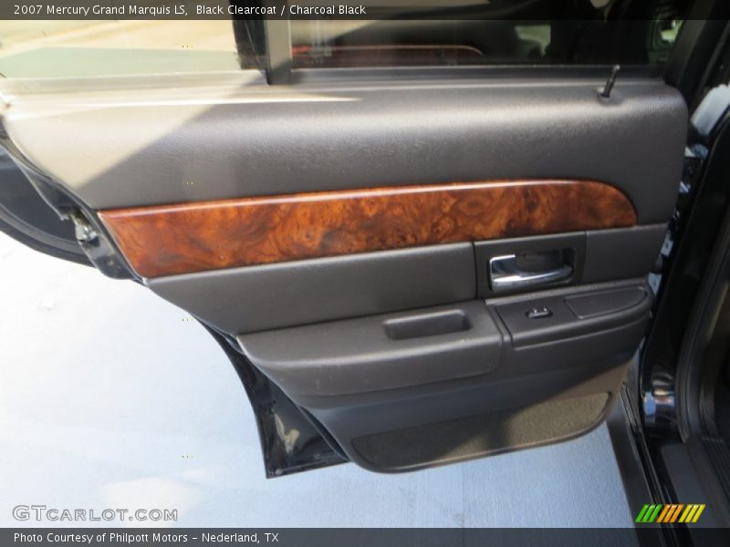 Black Clearcoat / Charcoal Black 2007 Mercury Grand Marquis LS